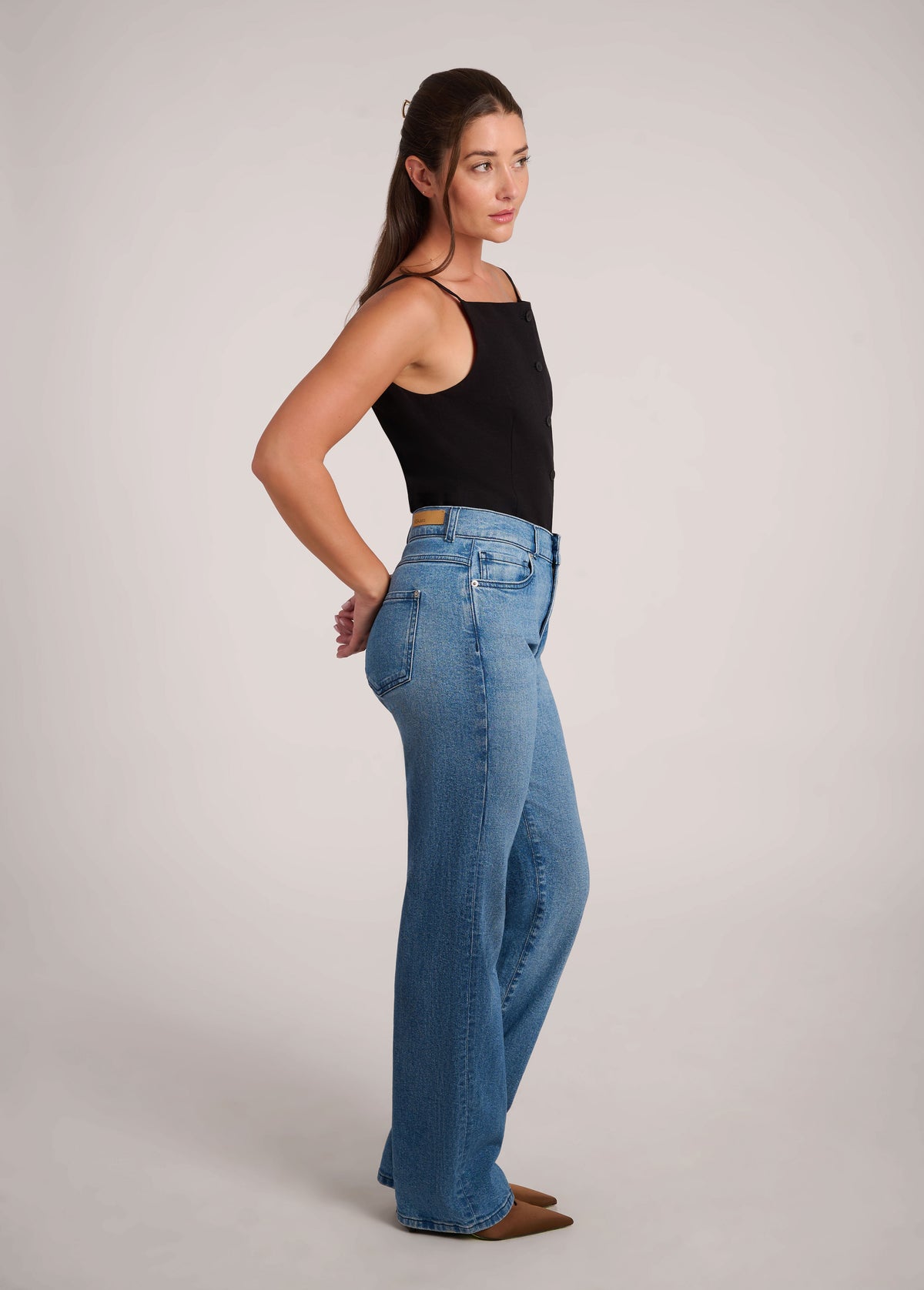 Chloe Straight - Aquila