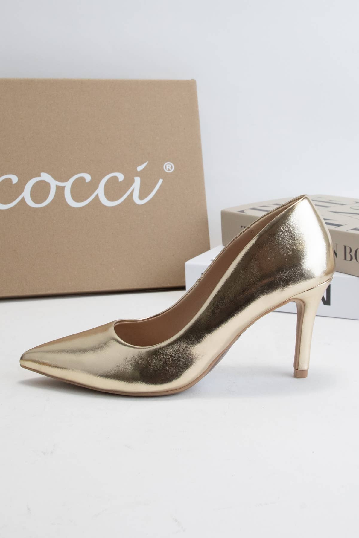 Florian Gold Pump