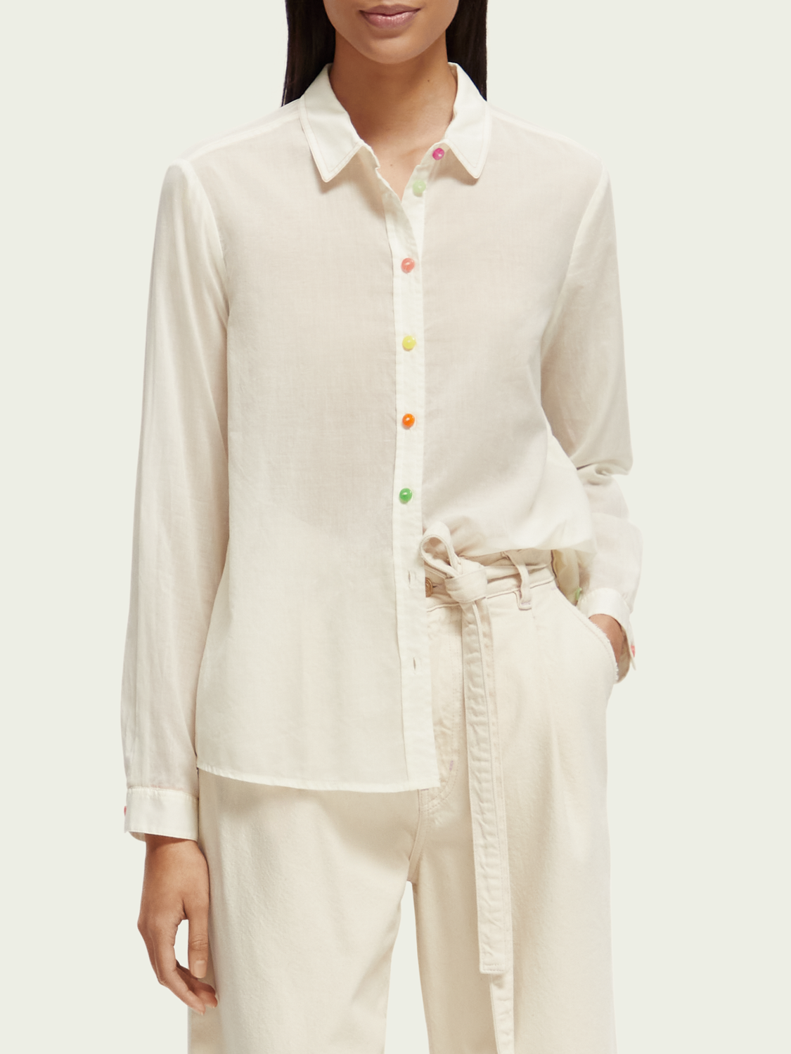 Regular fit colourful-button shirt